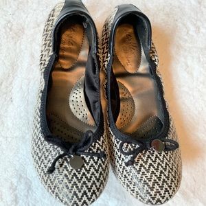 American Eagle by Payless | Black and White Flats